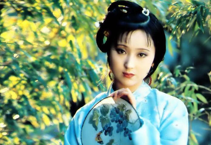 閃耀青春！璀璨之星——記26歲女明星的輝煌之路